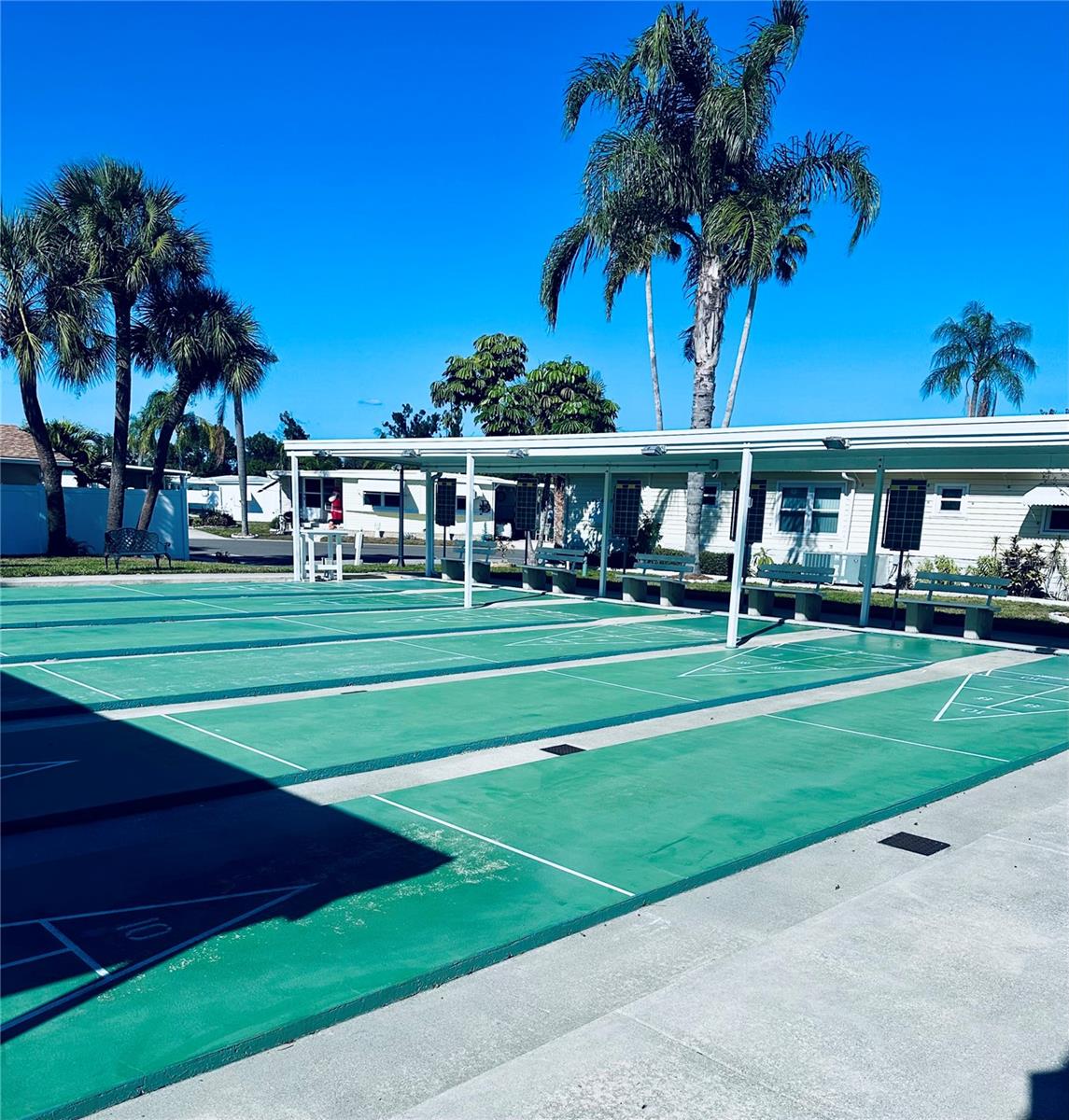 TB8457813 Property Photo