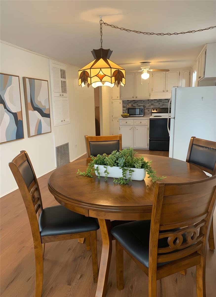 TB8457813 Property Photo