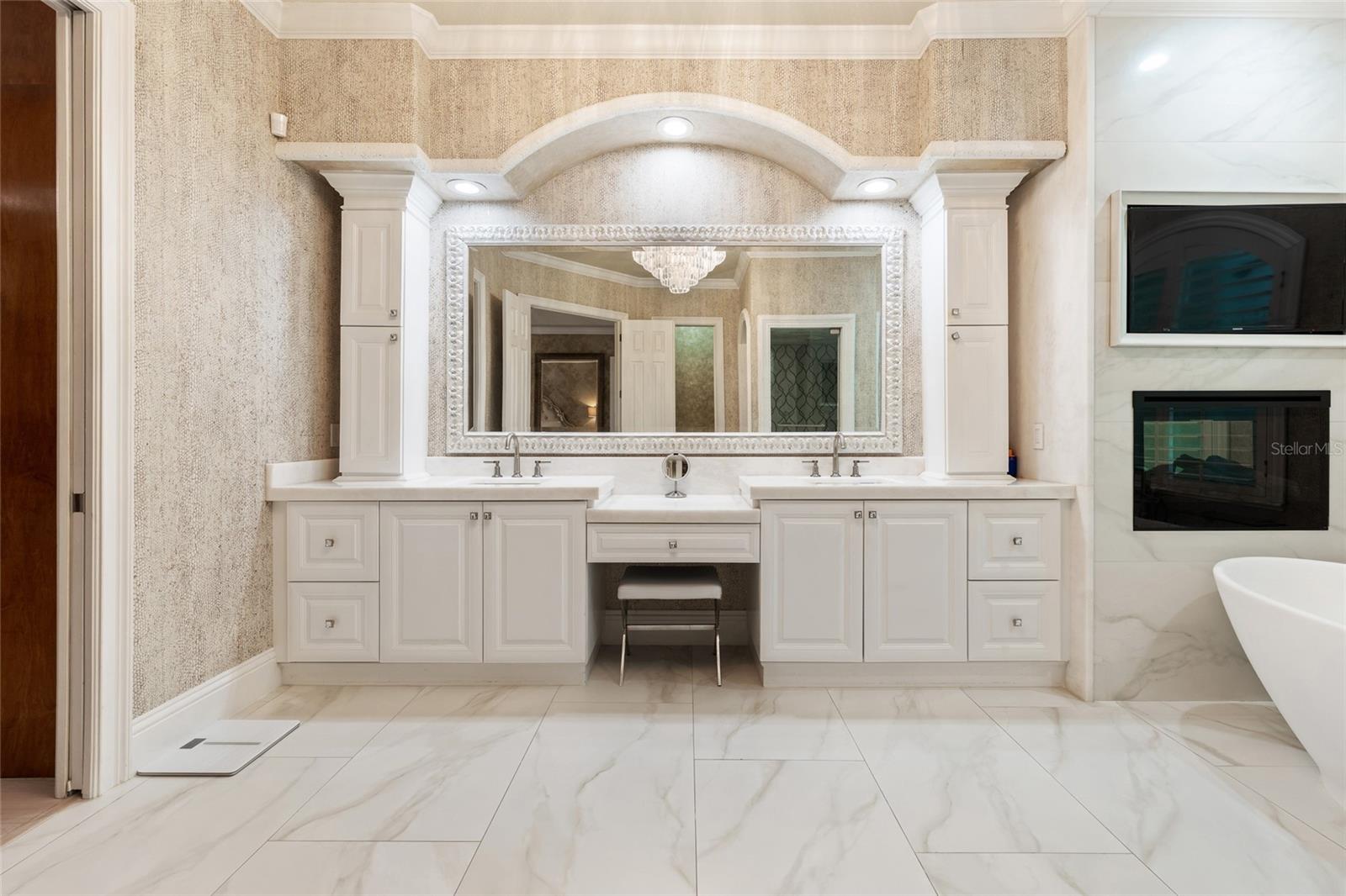 9212 ISLAND LAKE CT, ORLANDO, FL, 32836