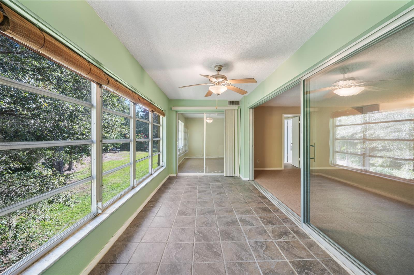 P4937331 Property Photo