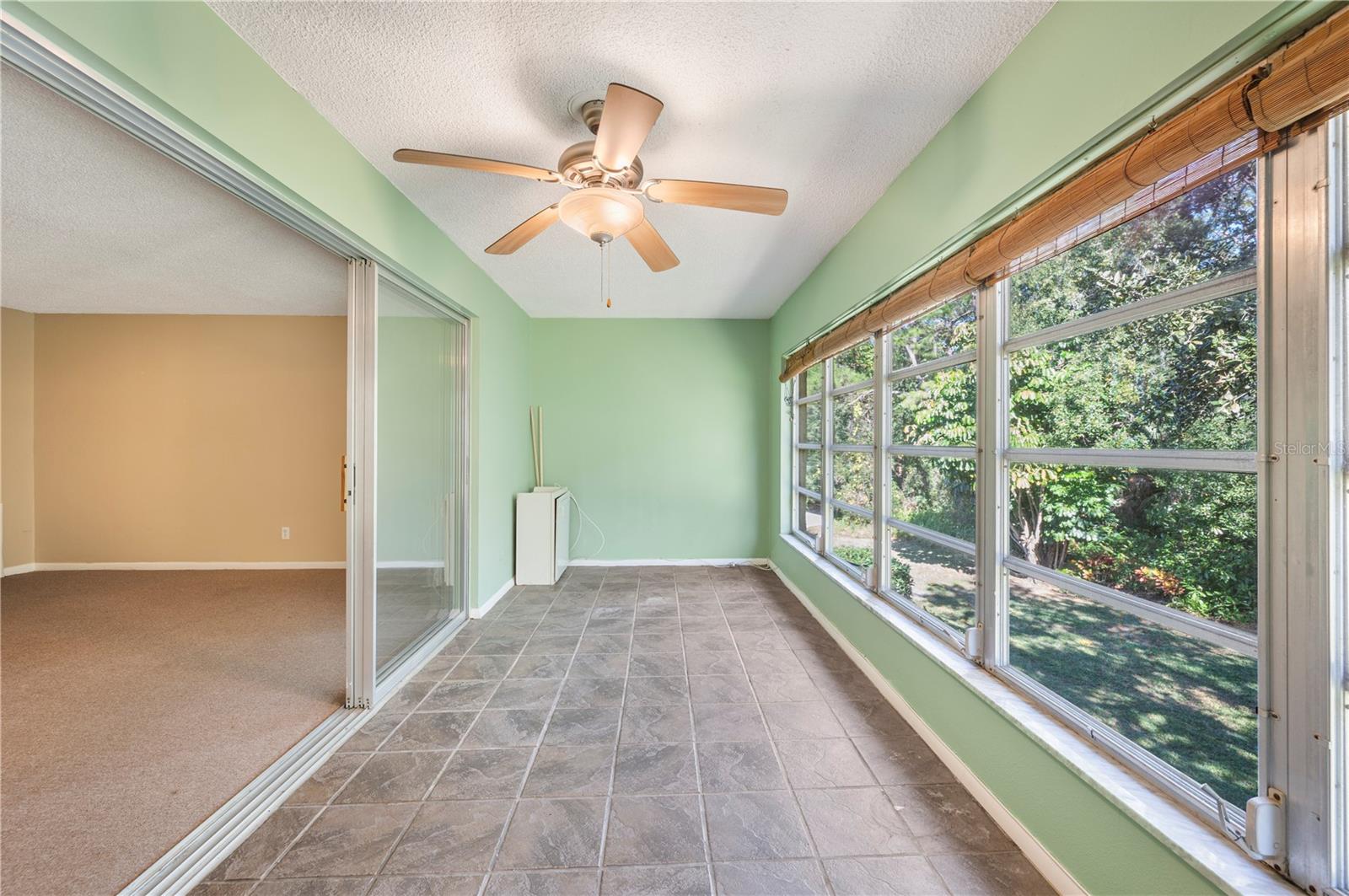 P4937331 Property Photo