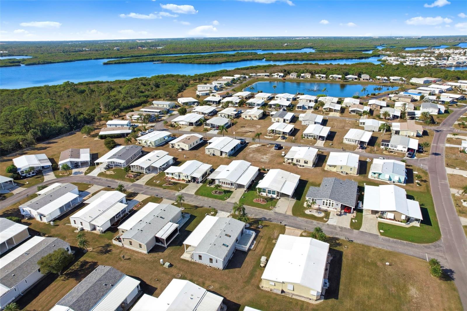 TB8457889 Property Photo