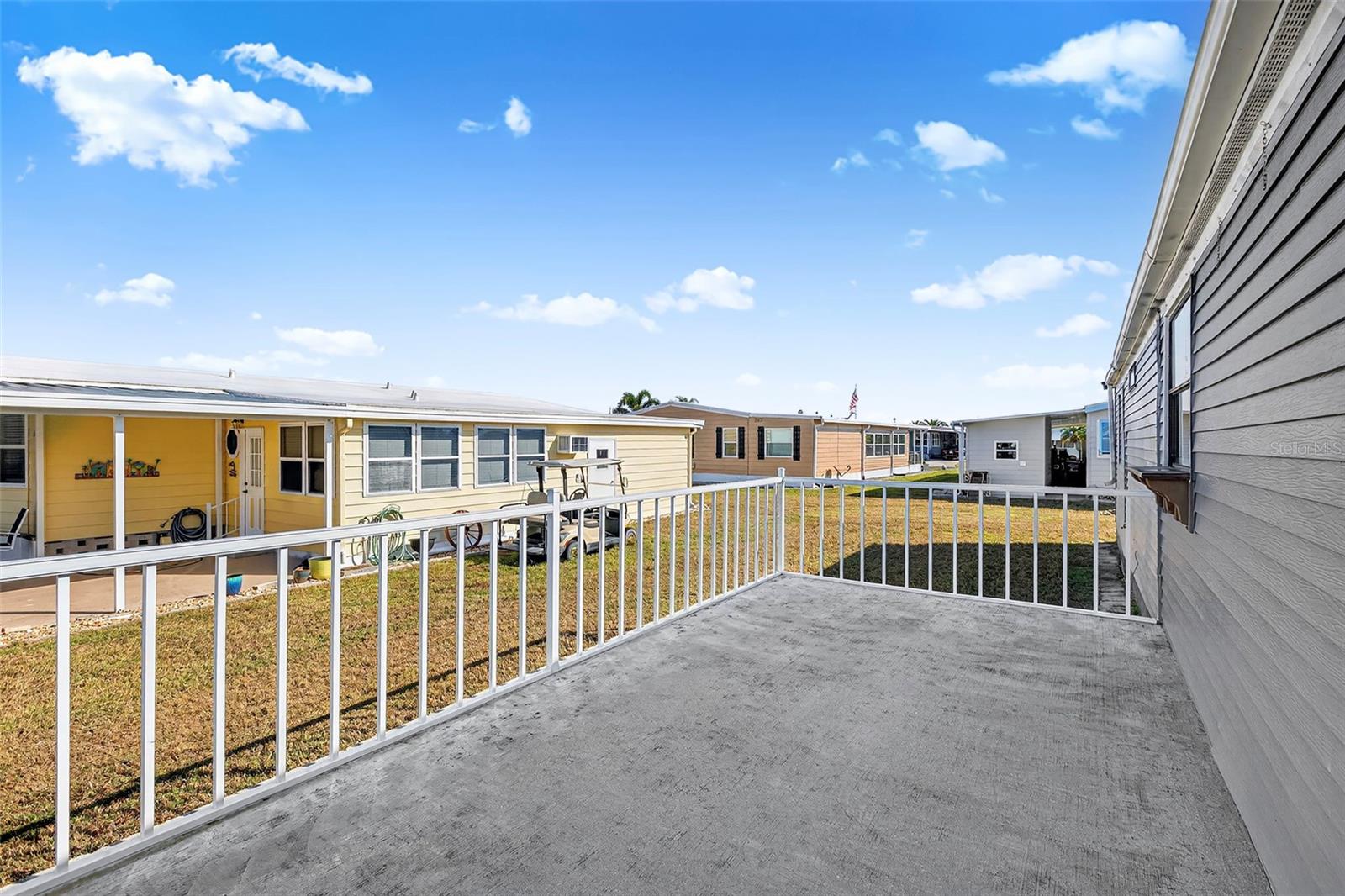 TB8457889 Property Photo