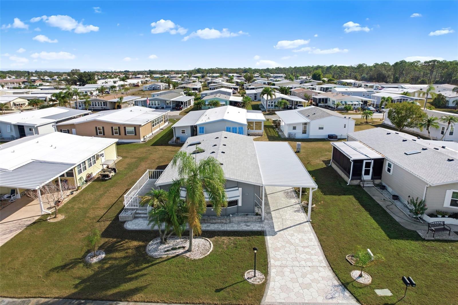 TB8457889 Property Photo