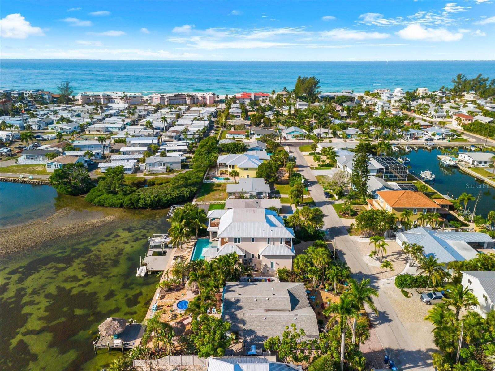 A4675904 Property Photo