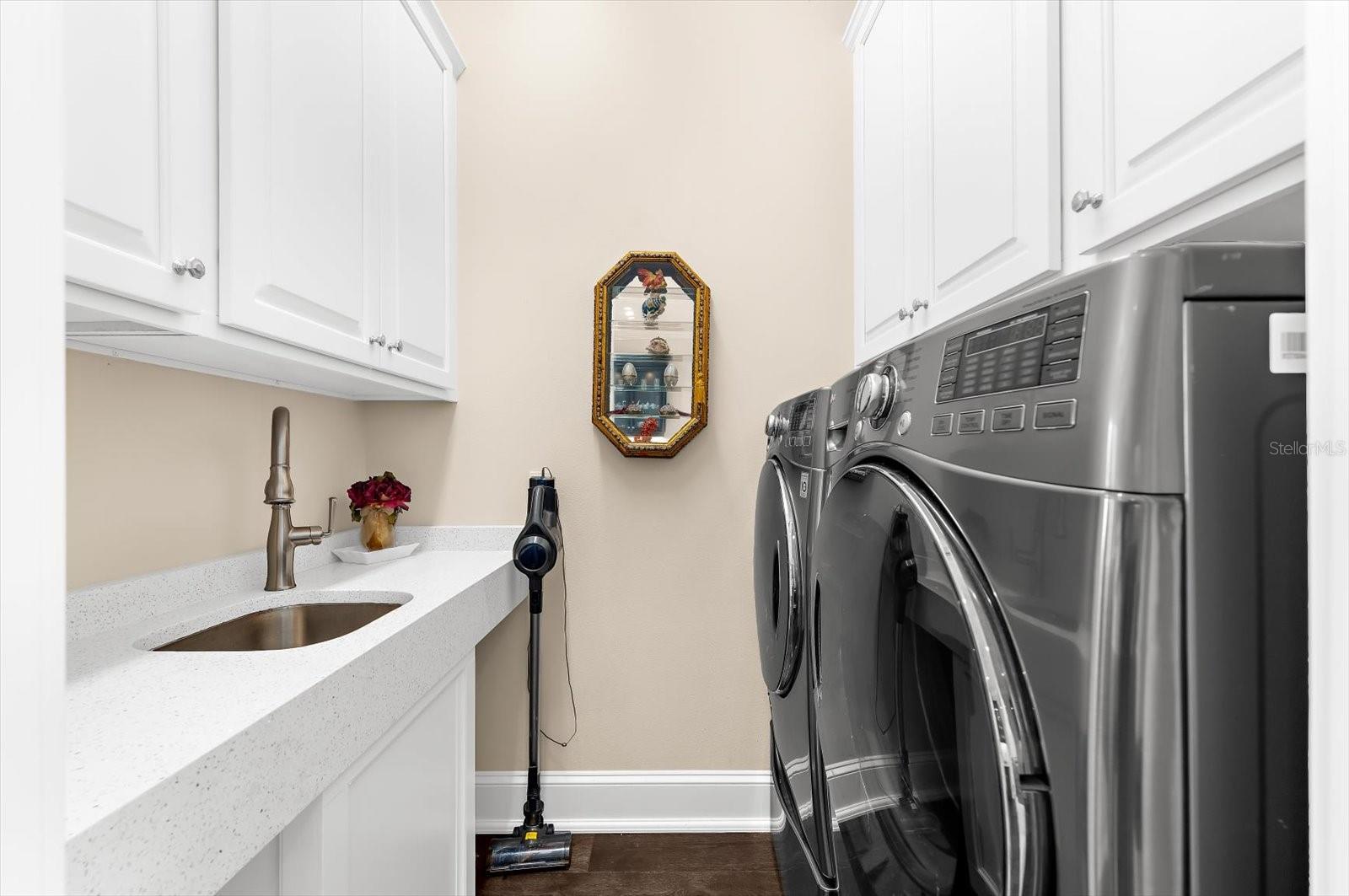 A4675904 Property Photo