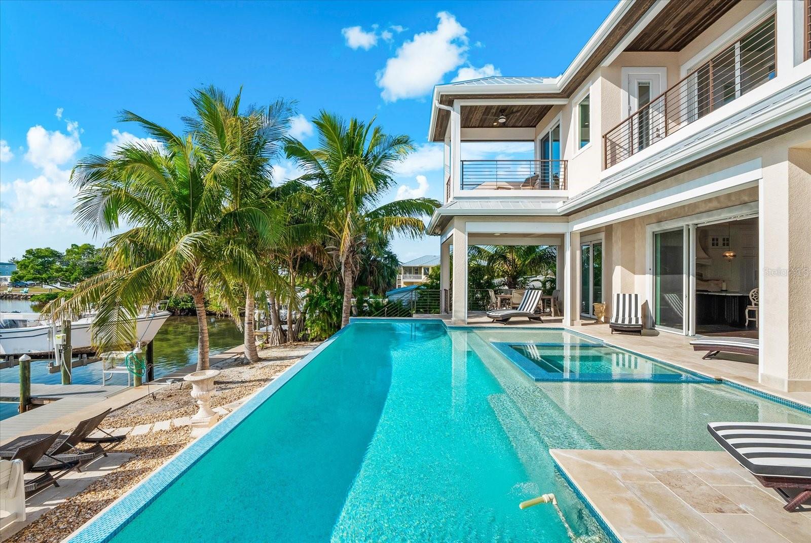 A4675904 Property Photo