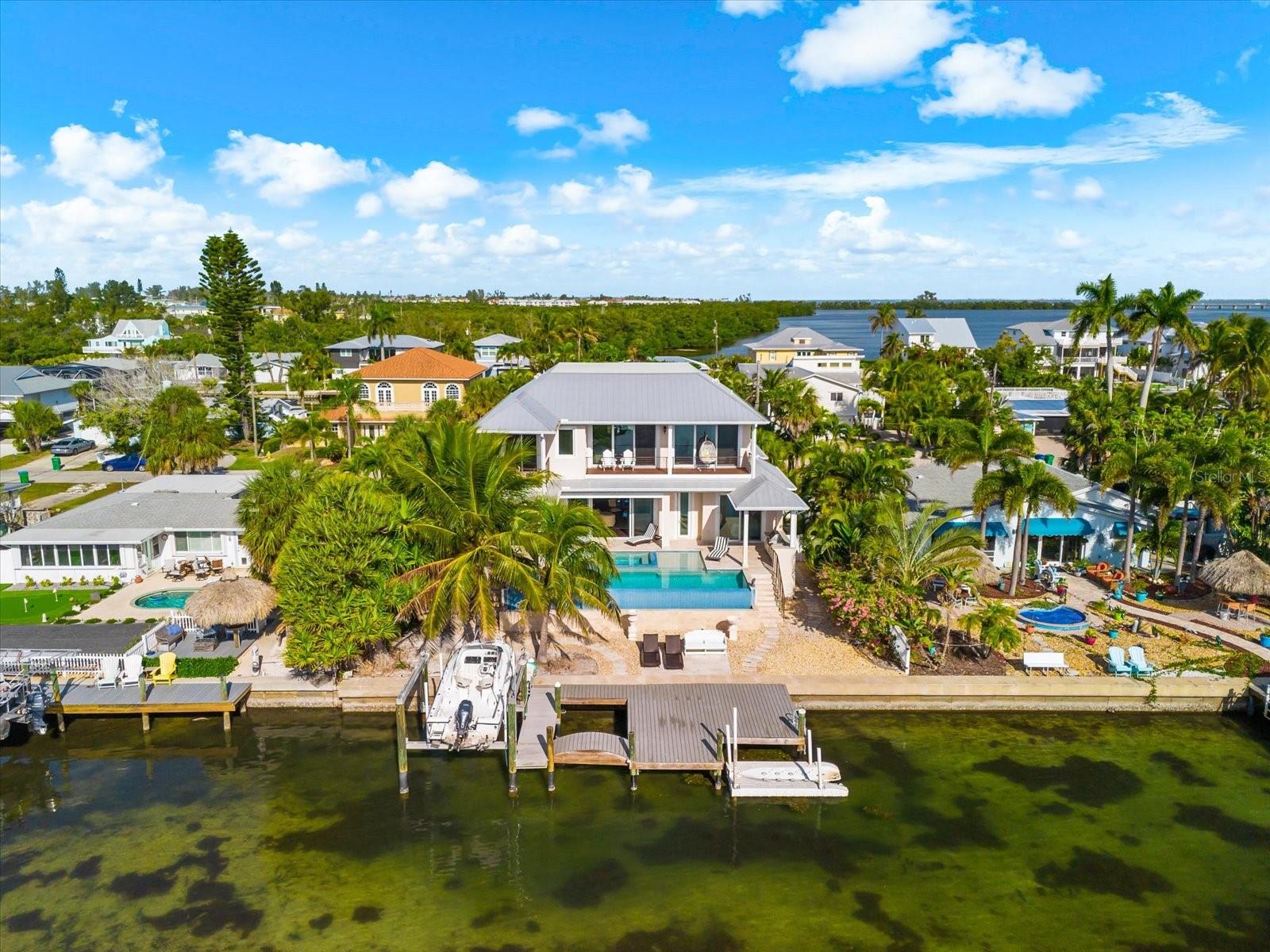 A4675904 Property Photo