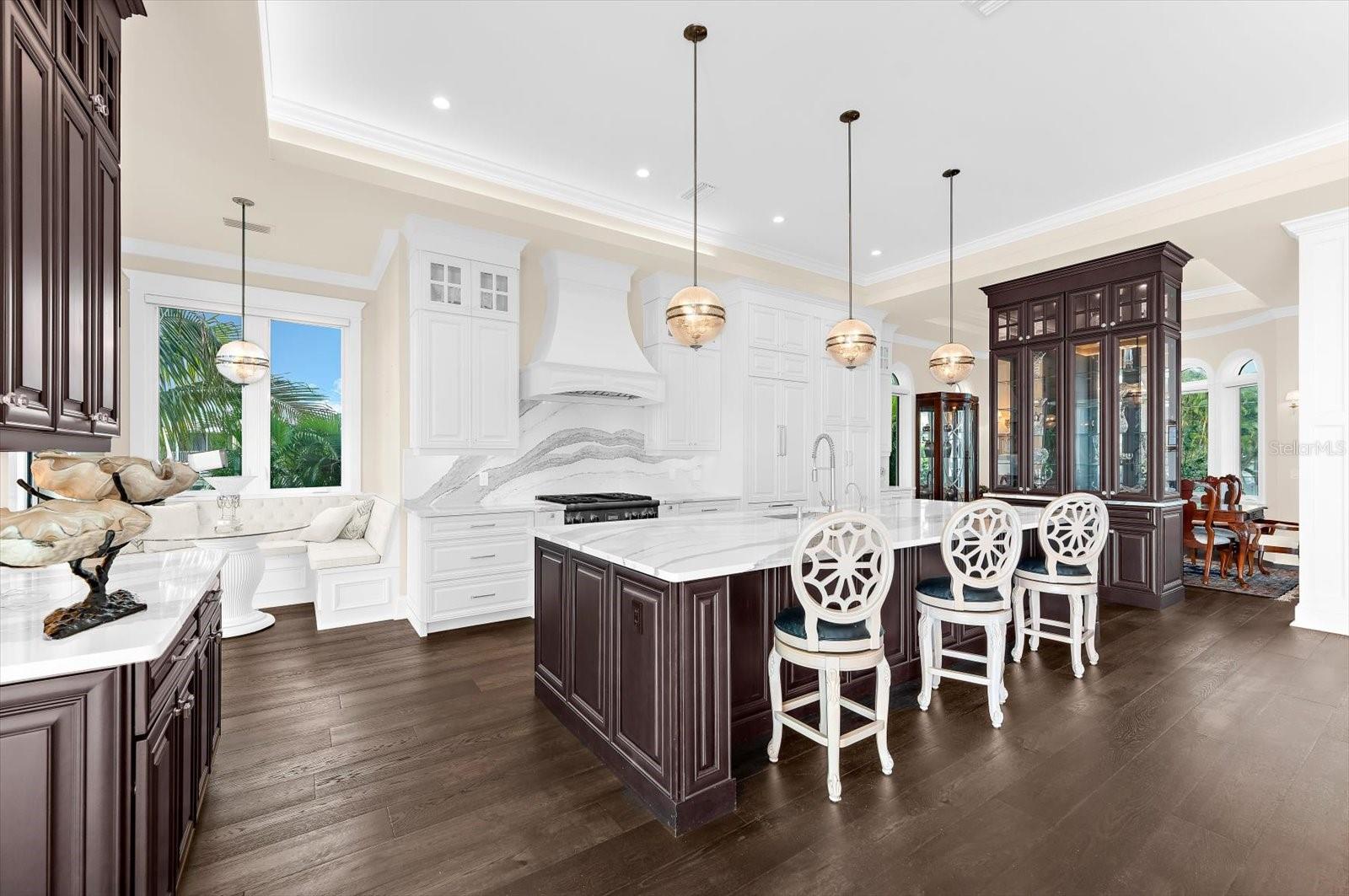 A4675904 Property Photo