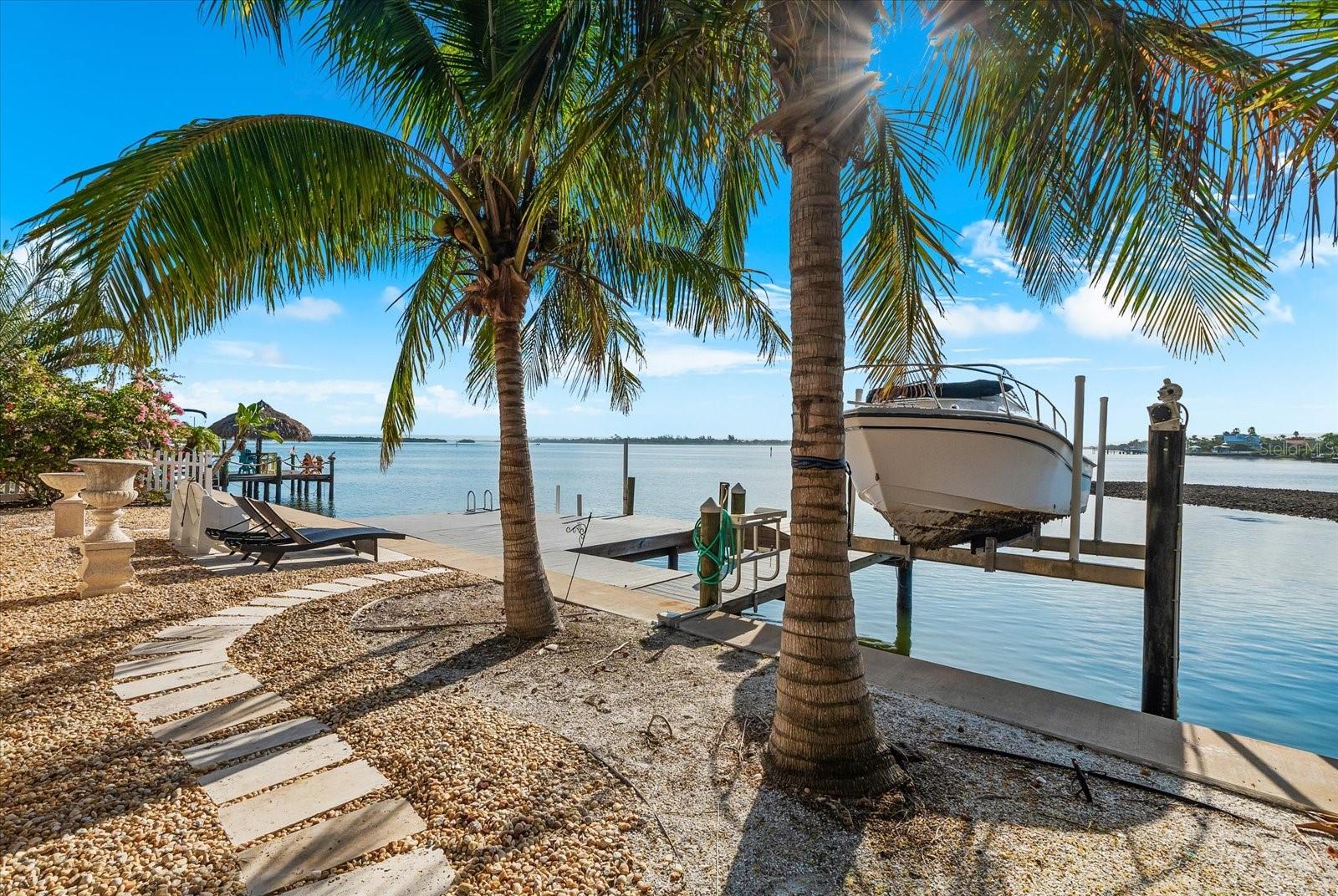 A4675904 Property Photo