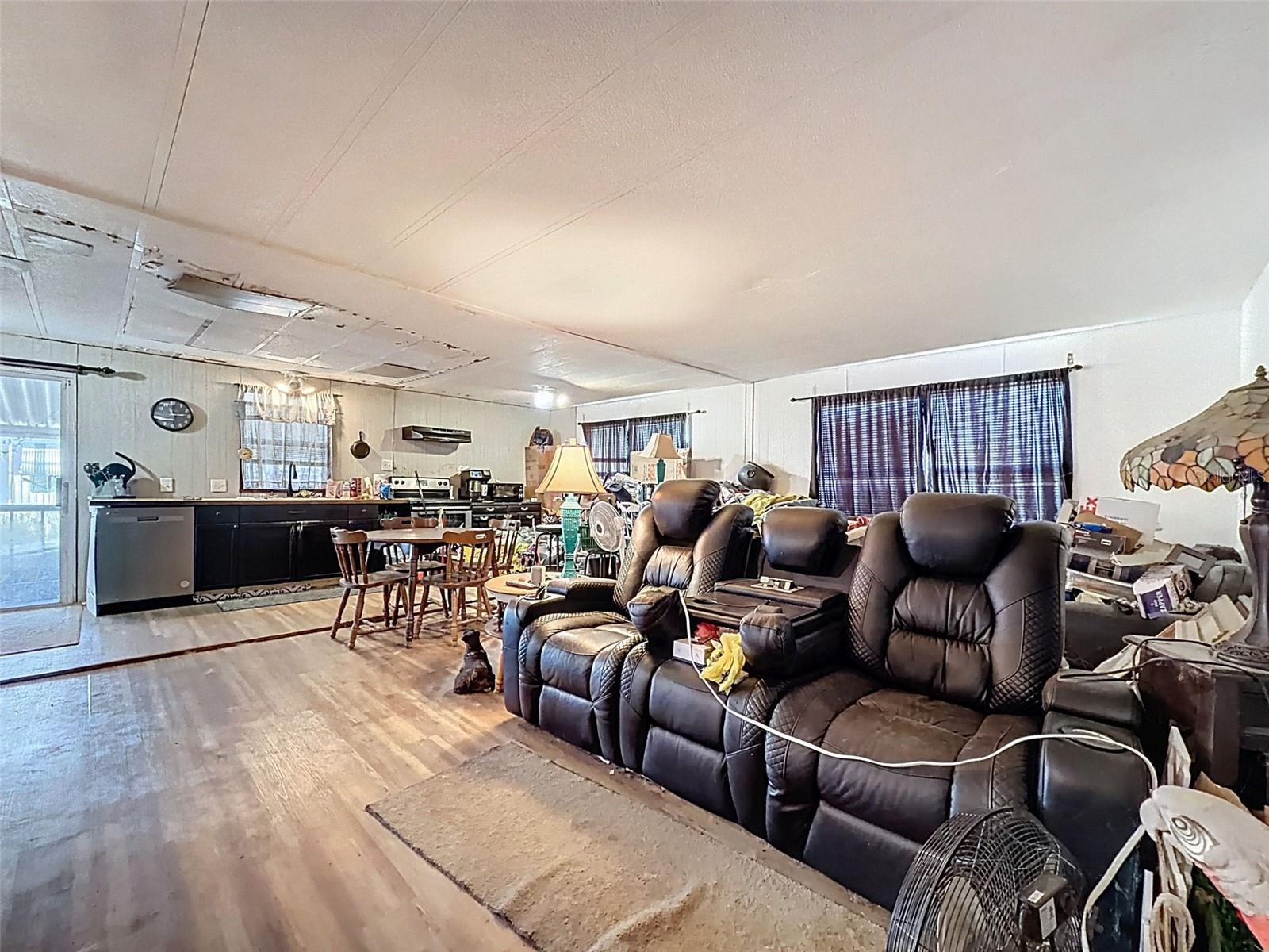 L4958033 Property Photo