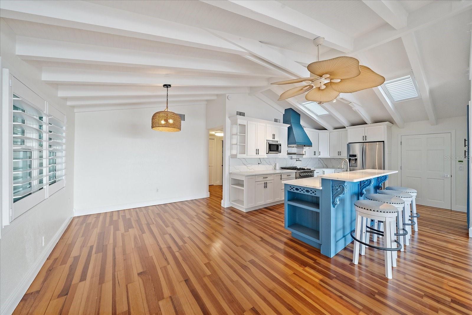 A4675916 Property Photo