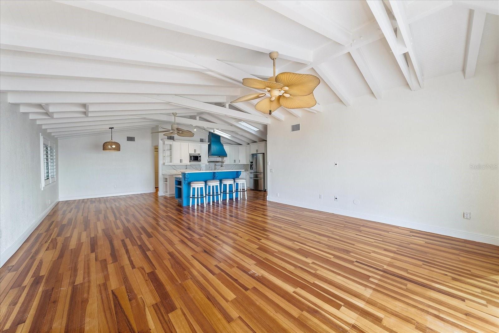 A4675916 Property Photo