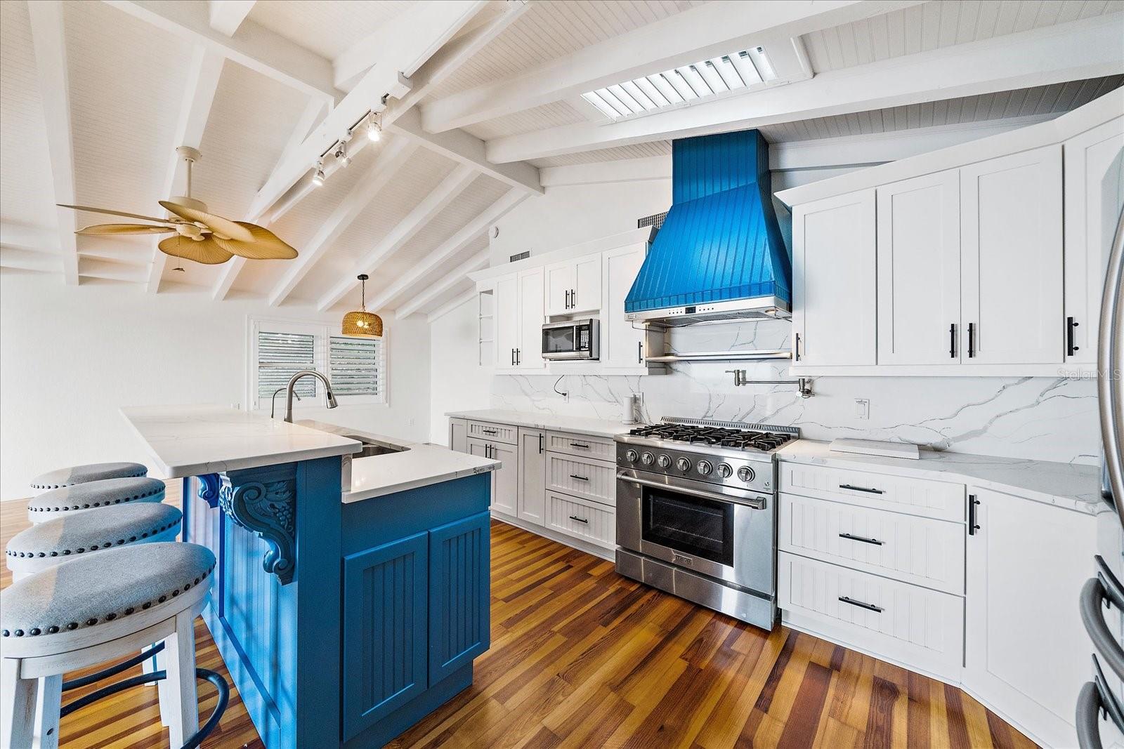 A4675916 Property Photo