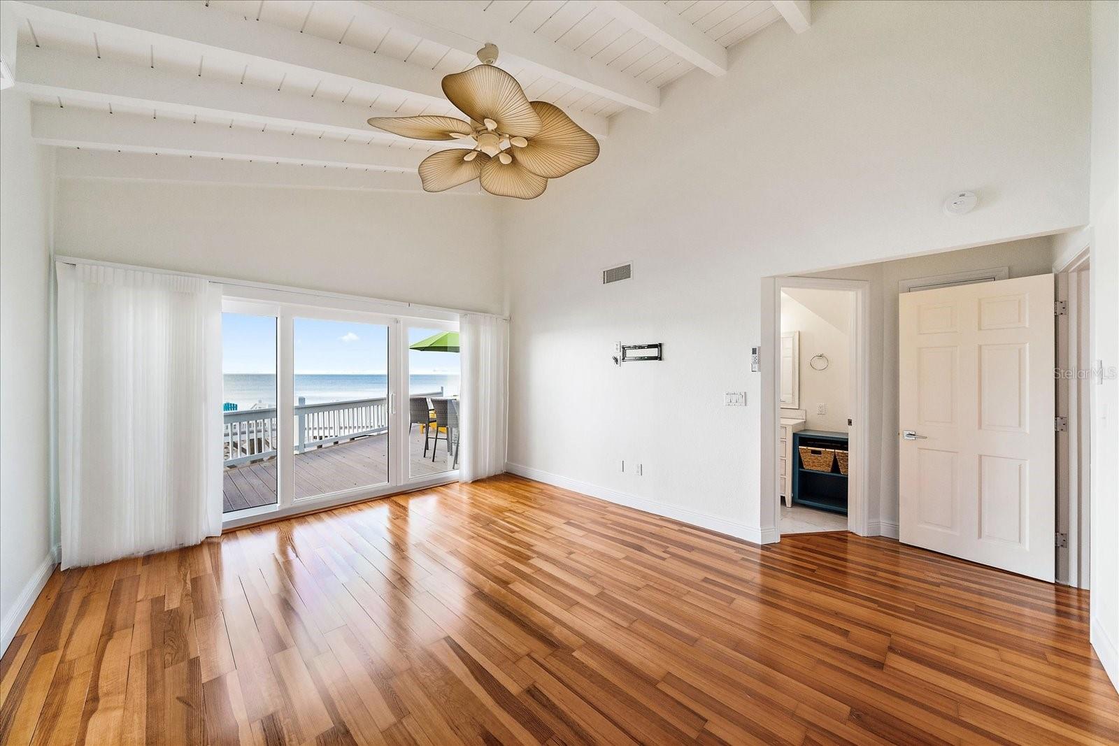 A4675916 Property Photo