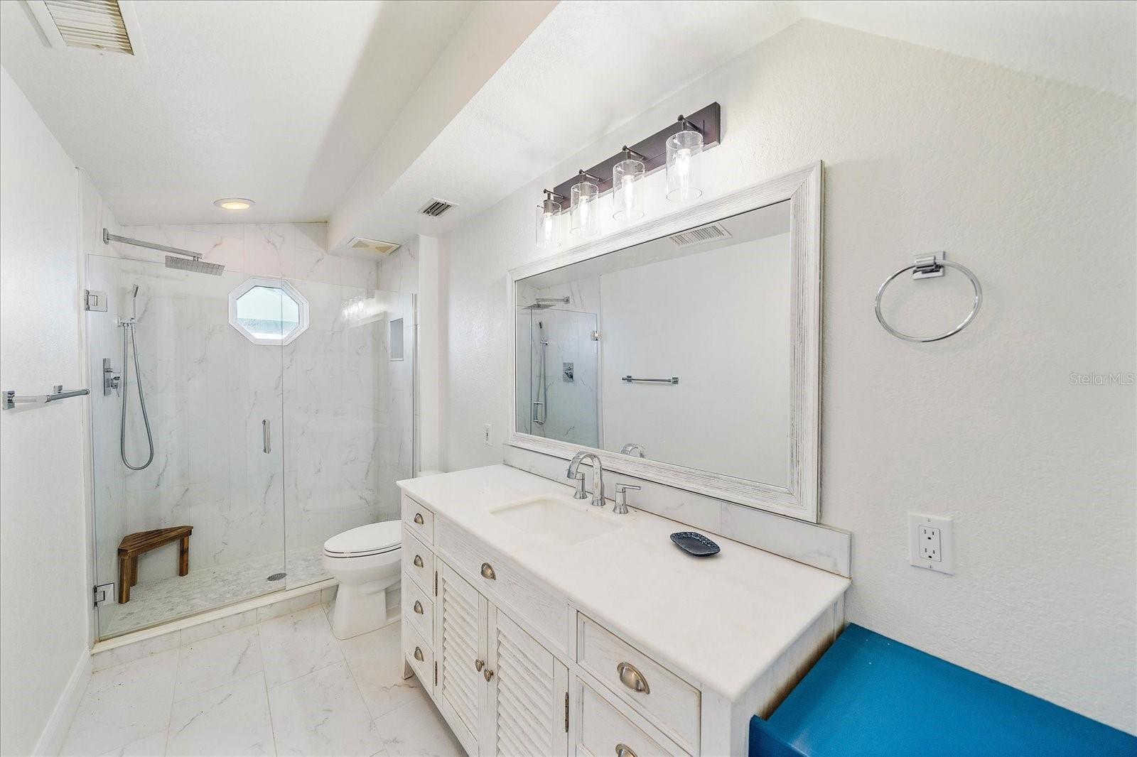 A4675916 Property Photo