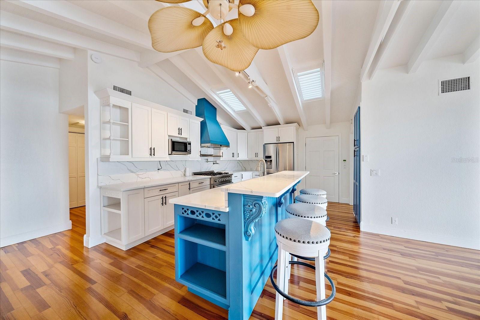 A4675916 Property Photo