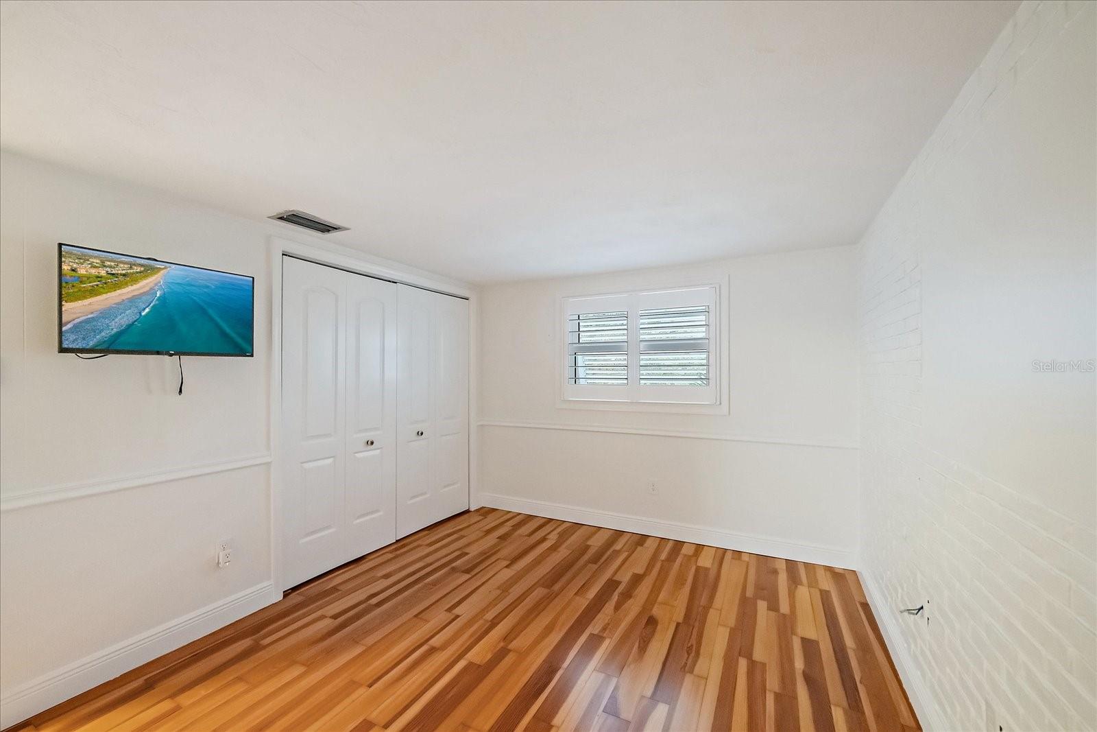 A4675916 Property Photo