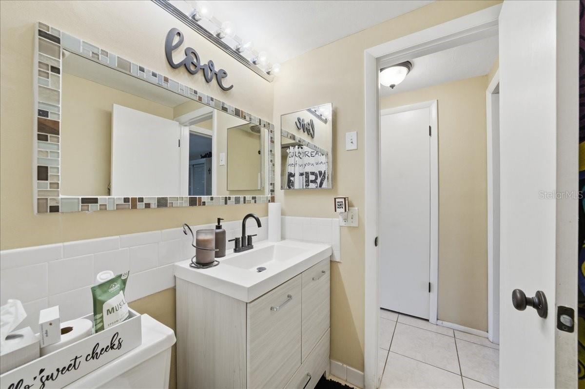 TB8458061 Property Photo