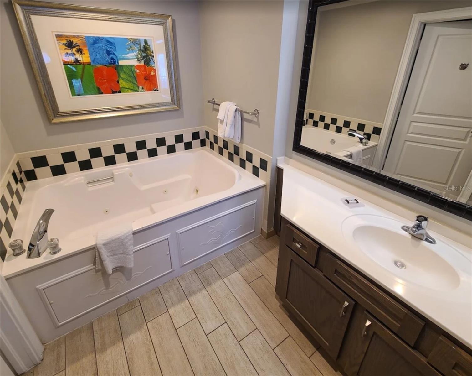 A4675919 Property Photo