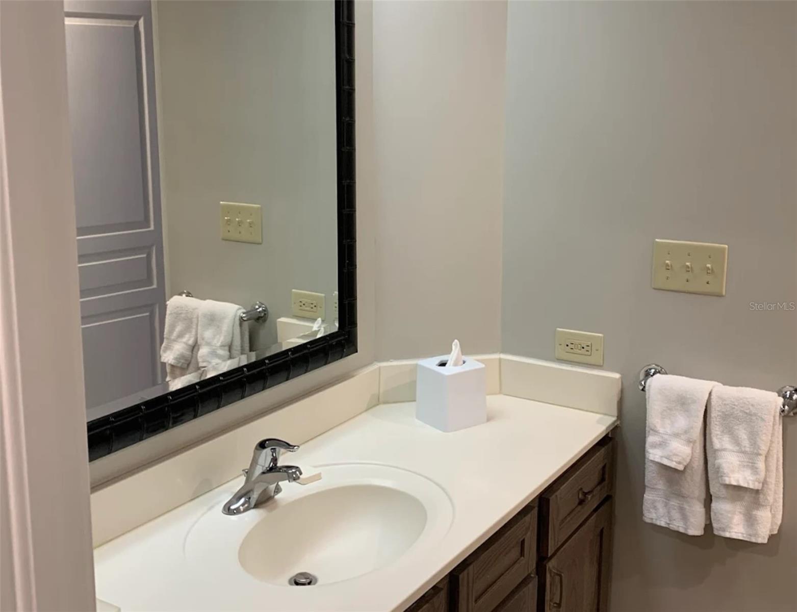 A4675919 Property Photo