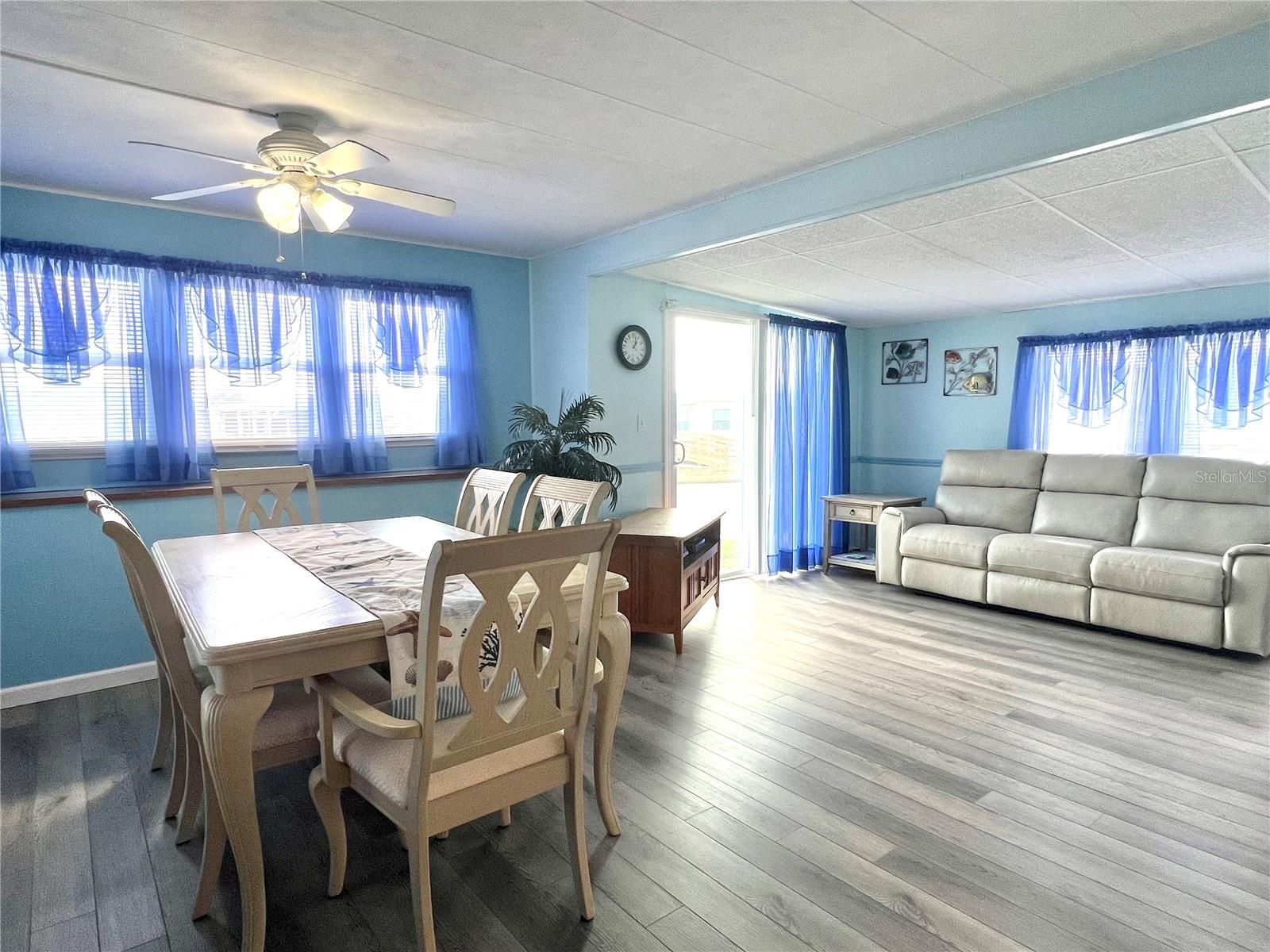 A4675922 Property Photo