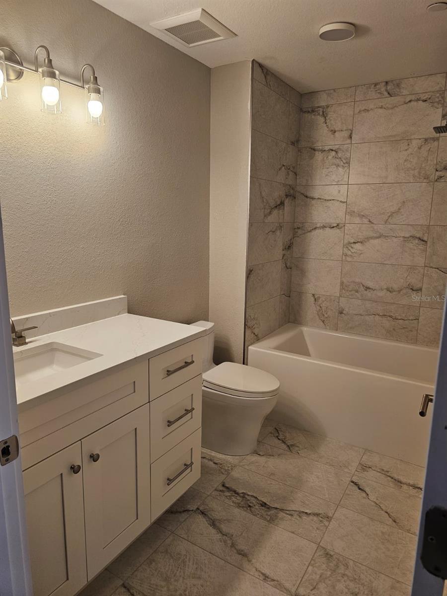 TB8458085 Property Photo