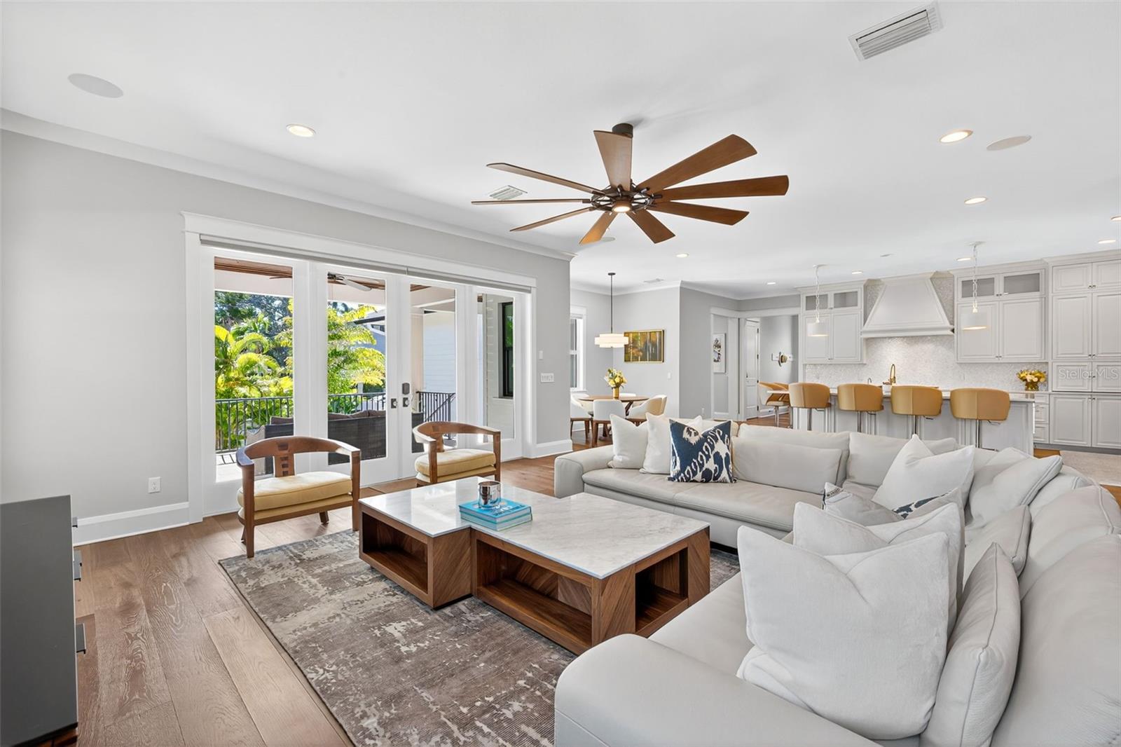 TB8458098 Property Photo