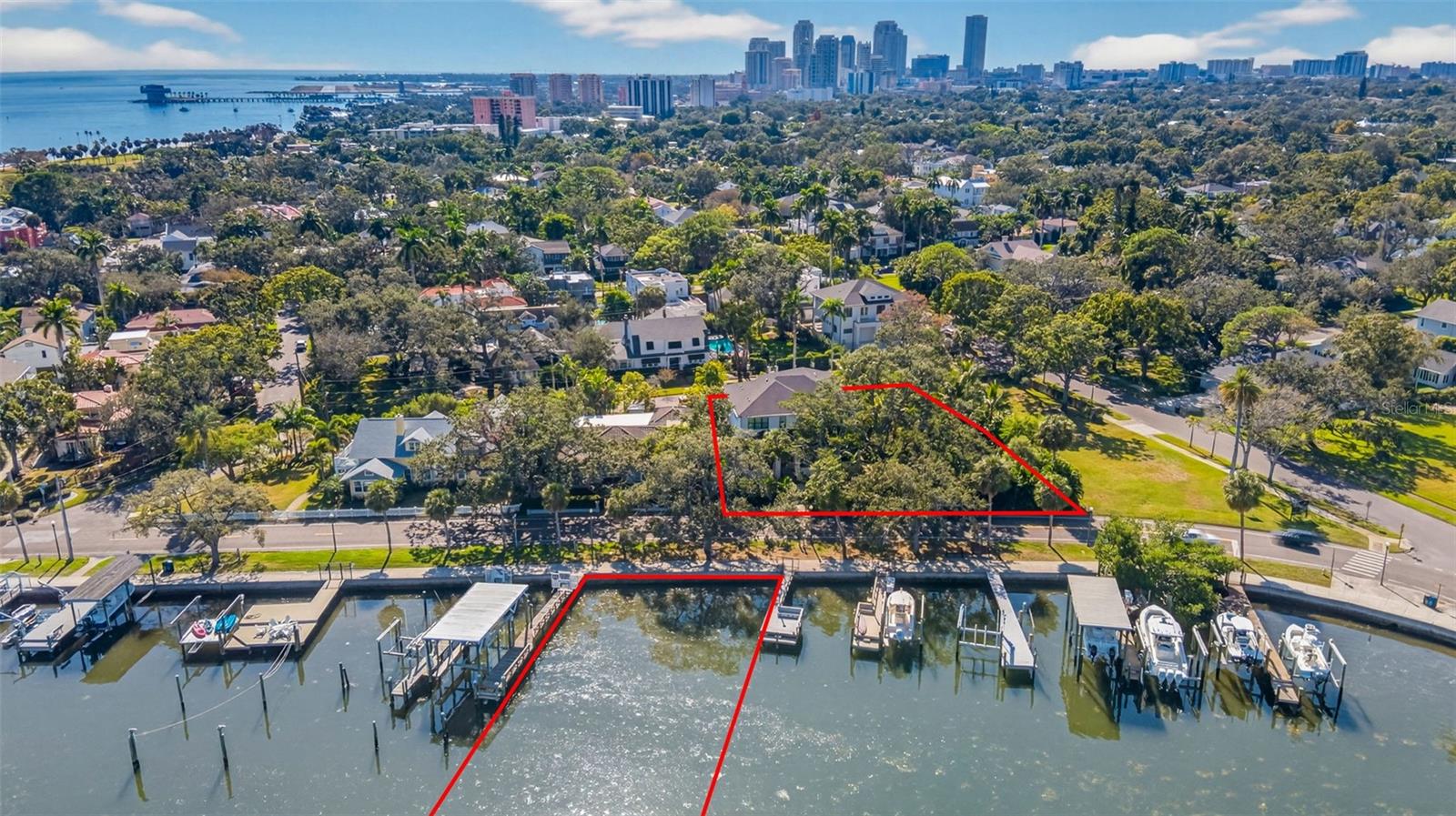 TB8458098 Property Photo