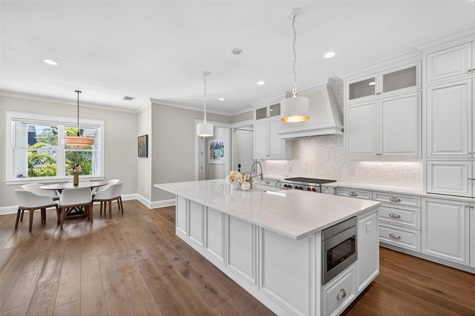 TB8458098 Property Photo