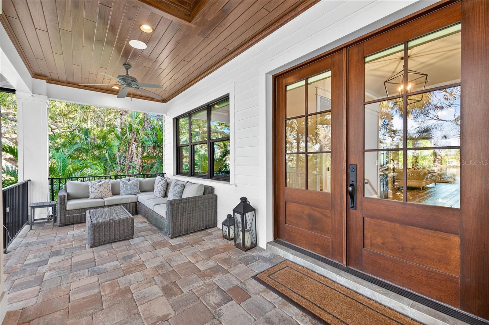 TB8458098 Property Photo