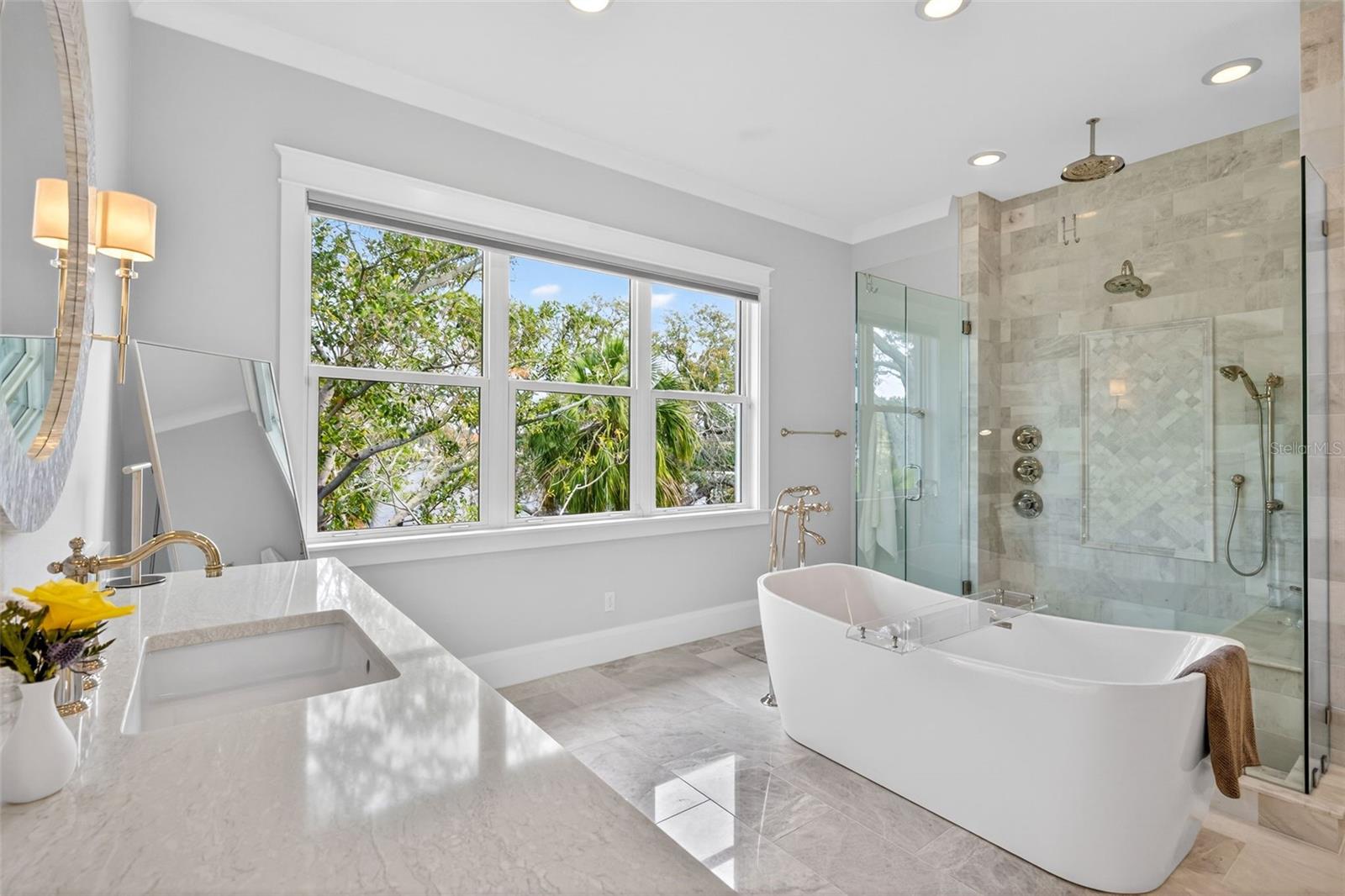 TB8458098 Property Photo