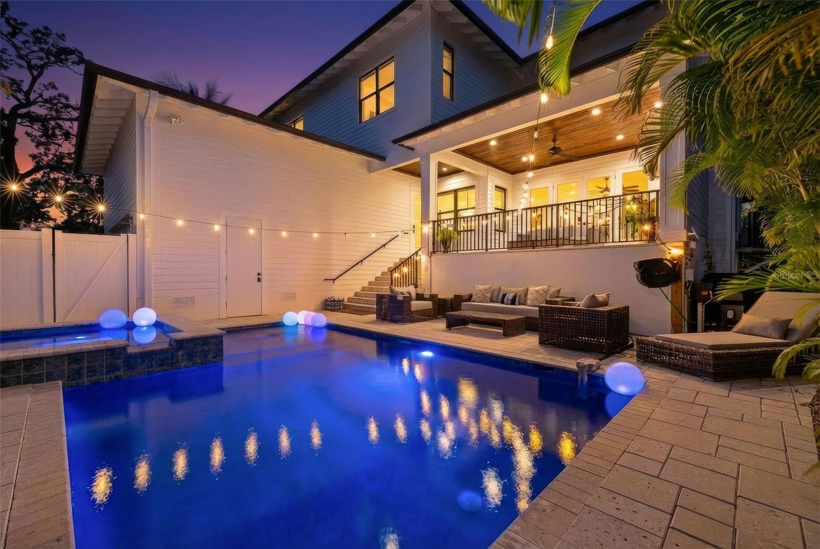 TB8458098 Property Photo