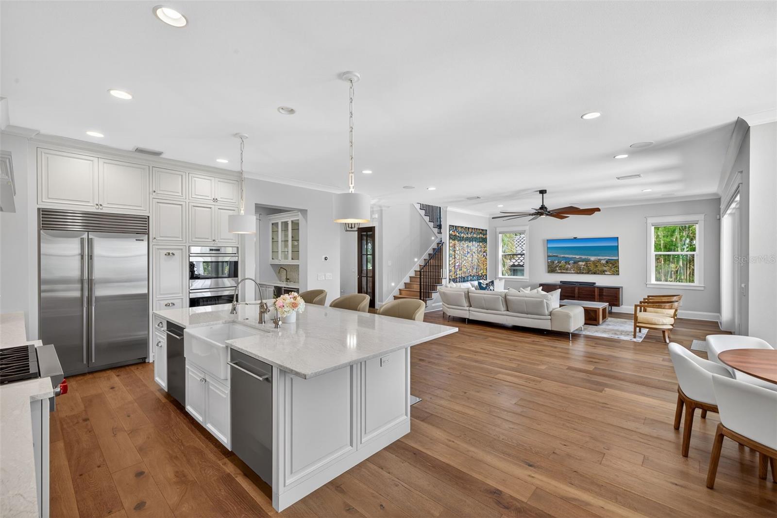 TB8458098 Property Photo