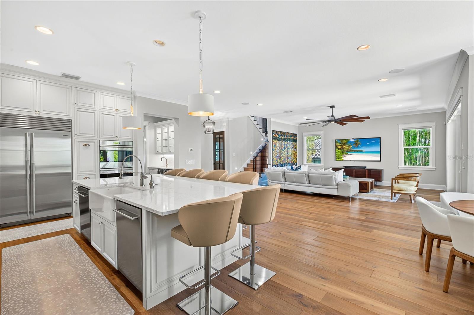 TB8458098 Property Photo