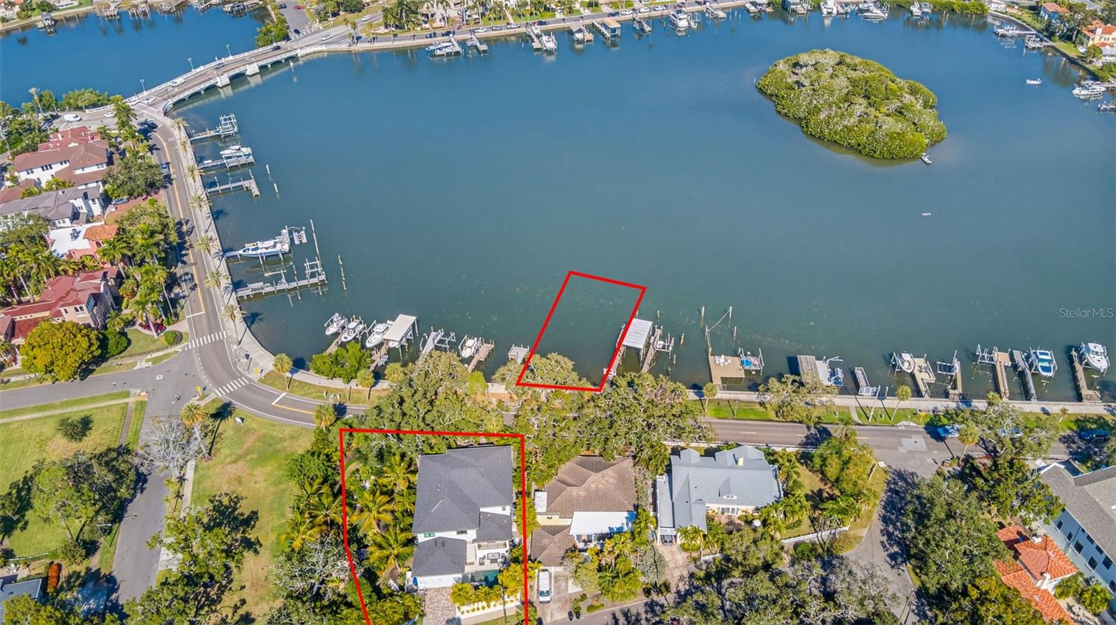 TB8458098 Property Photo