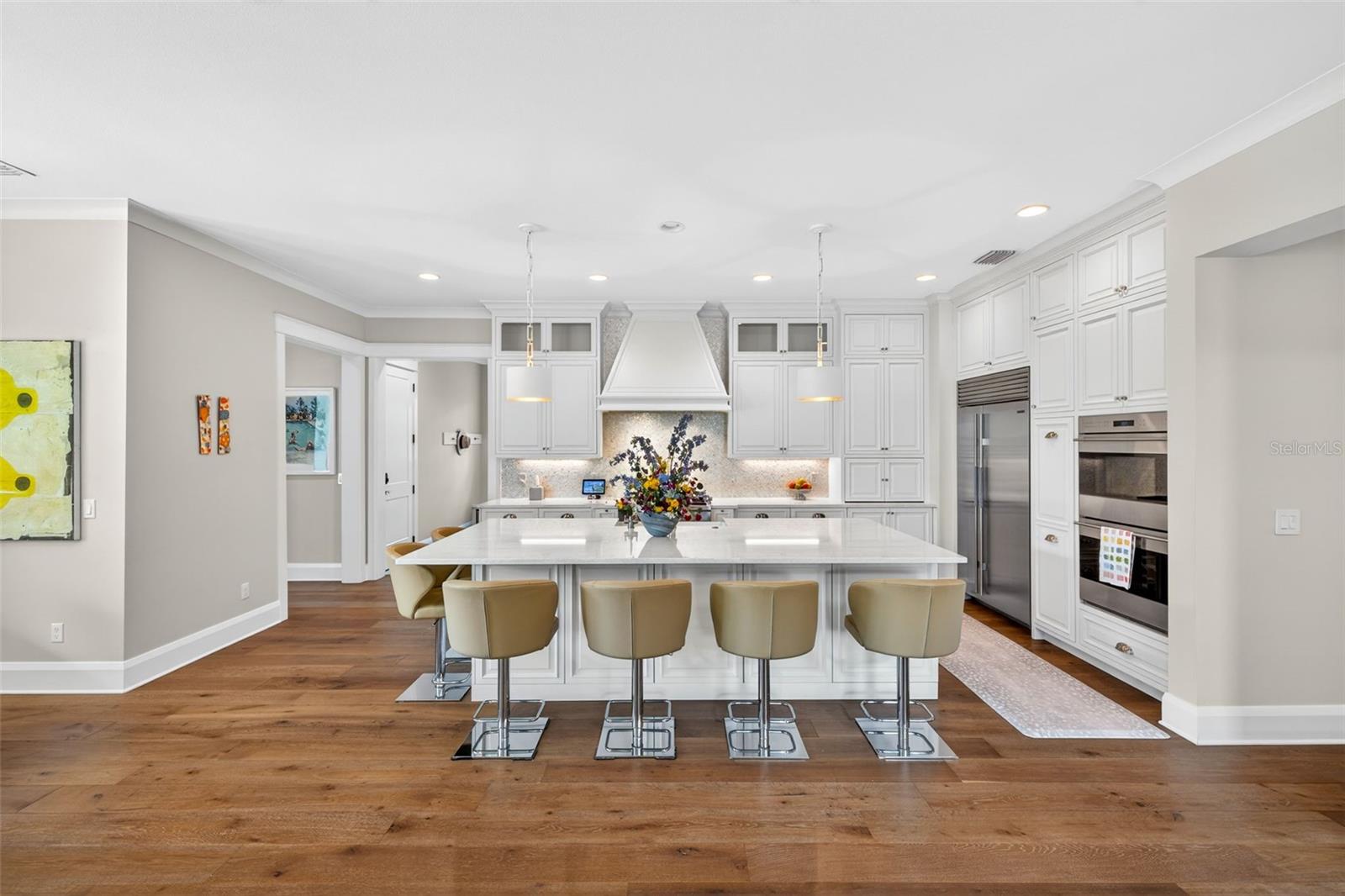 TB8458098 Property Photo