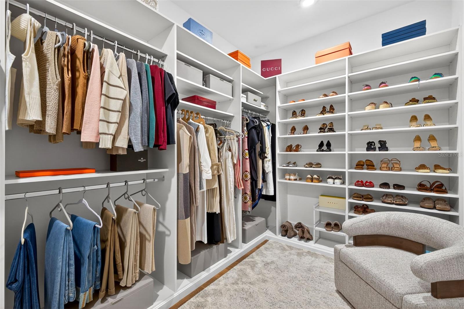 TB8458098 Property Photo