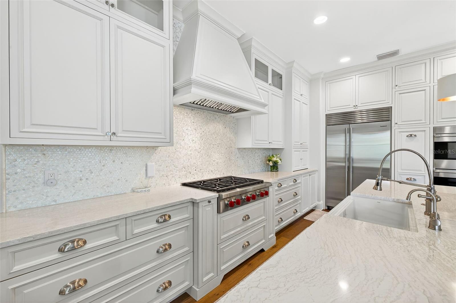 TB8458098 Property Photo