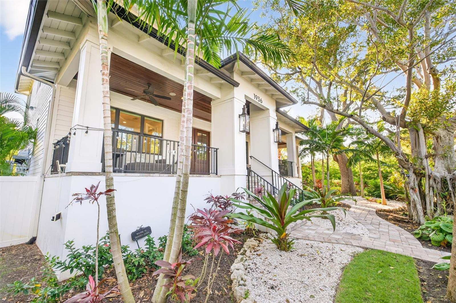 TB8458098 Property Photo