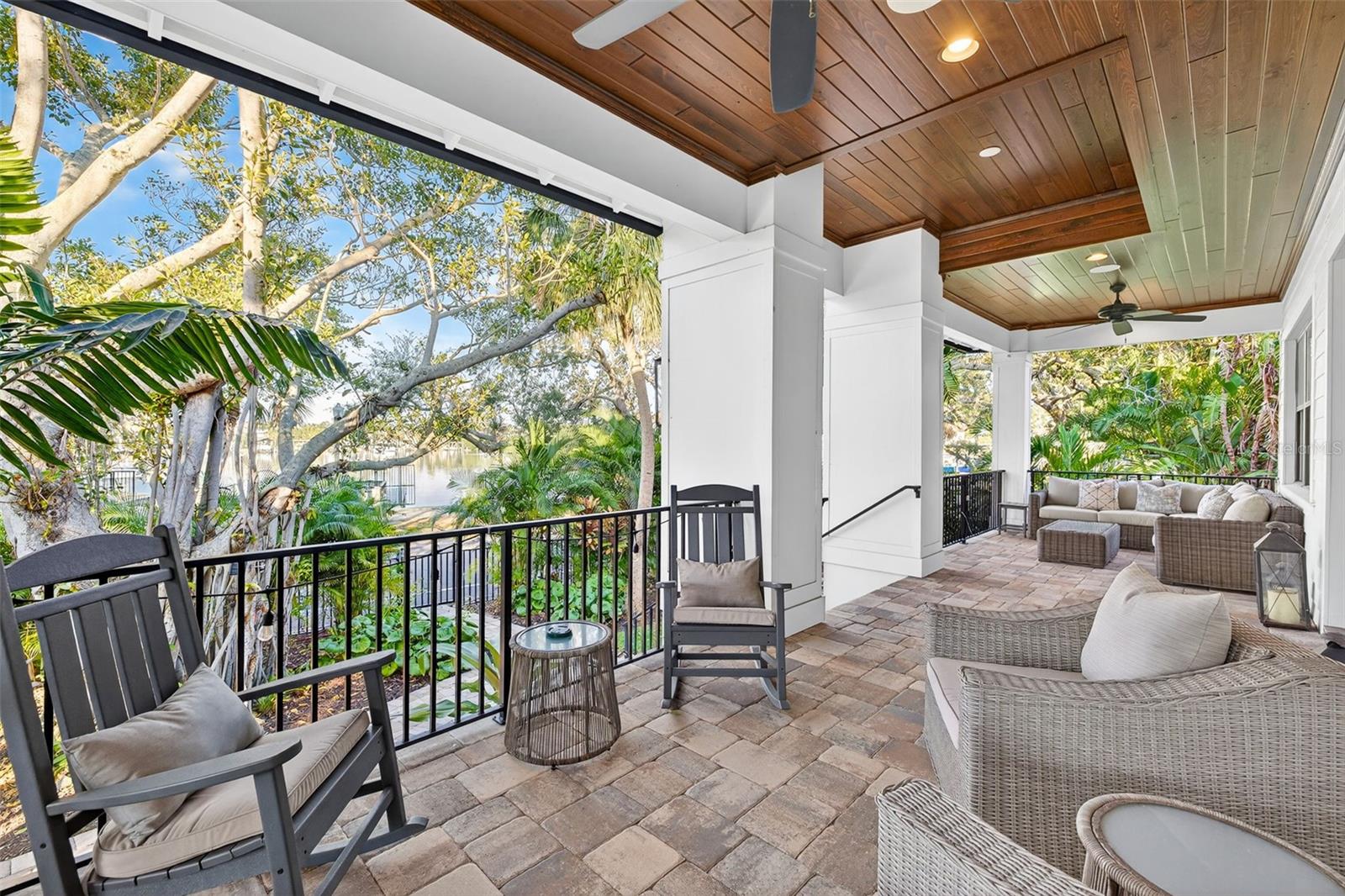 TB8458098 Property Photo