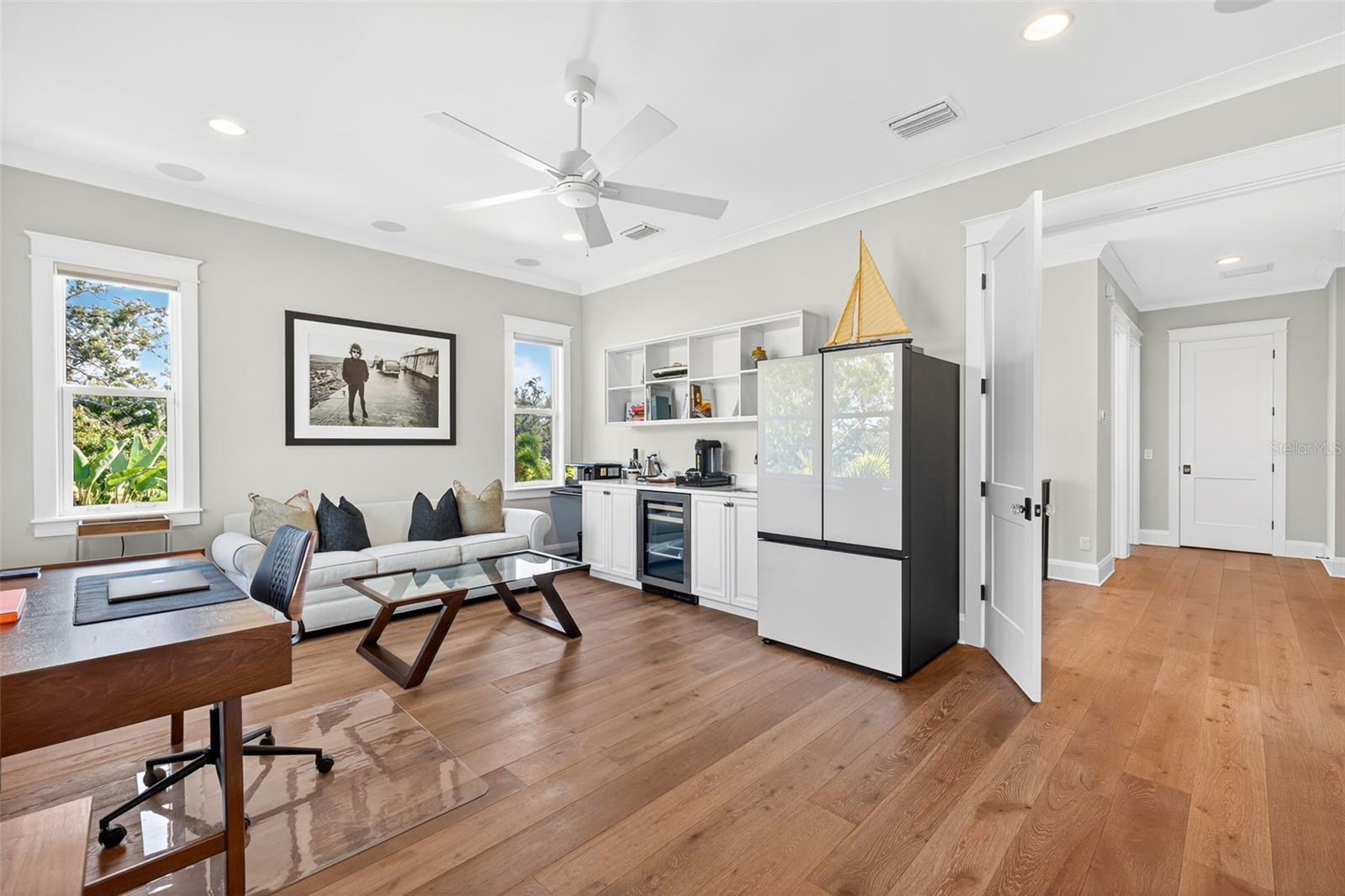 TB8458098 Property Photo