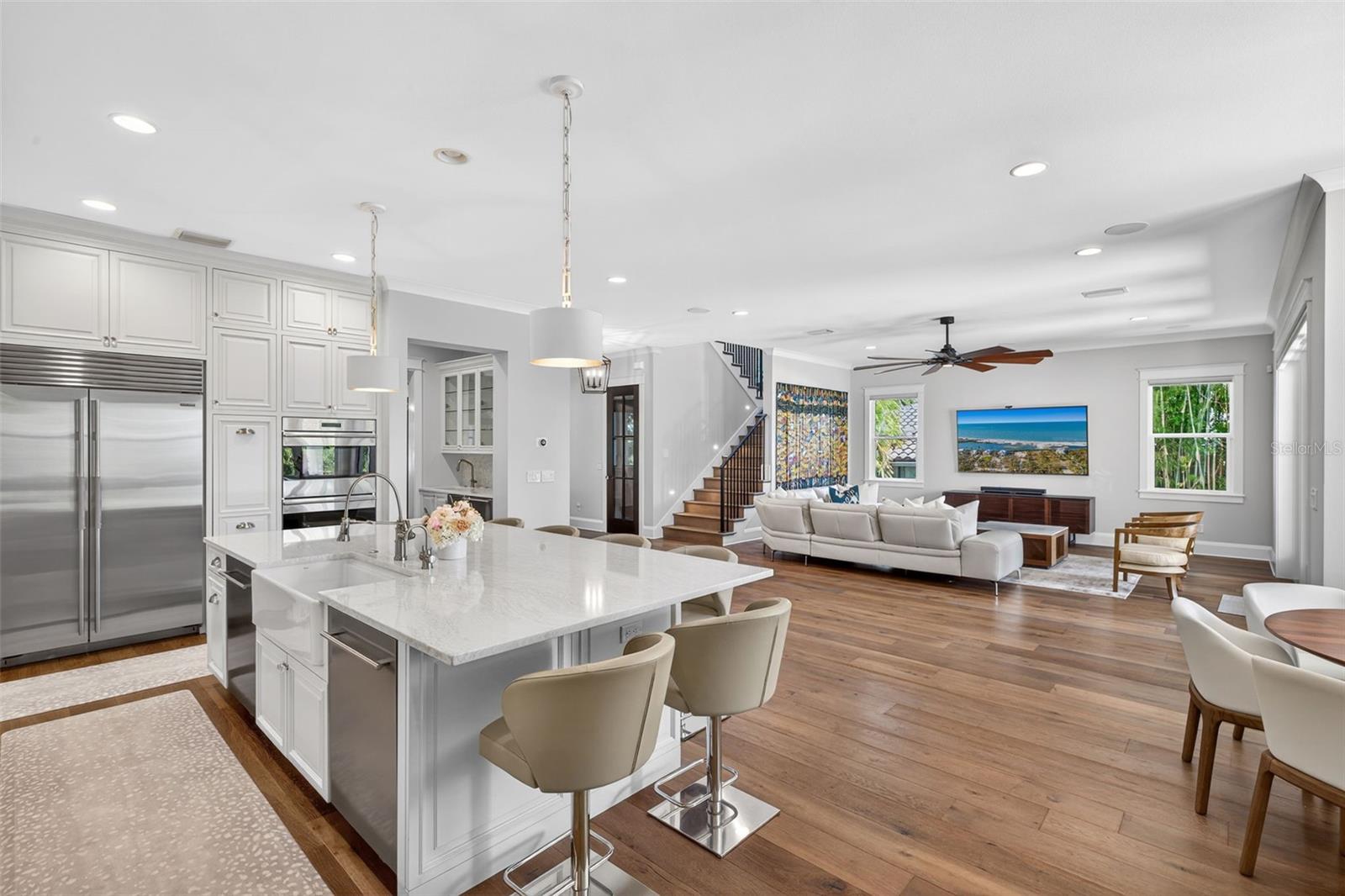 TB8458098 Property Photo