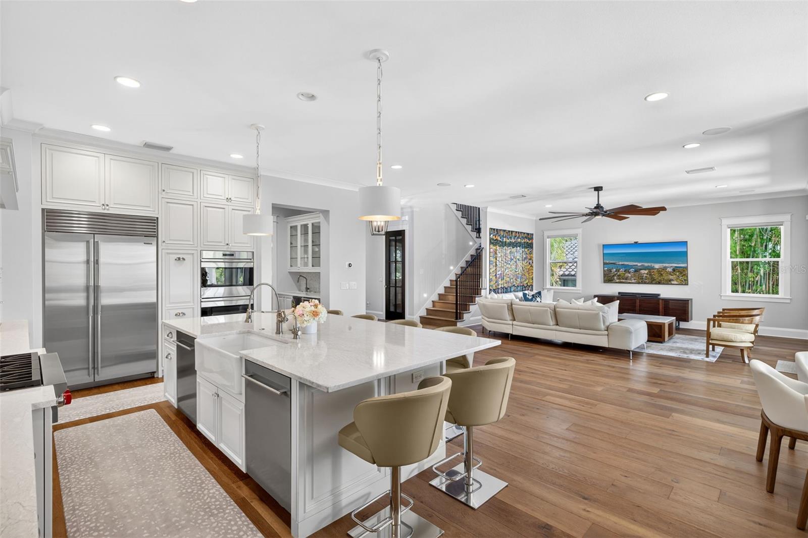 TB8458098 Property Photo