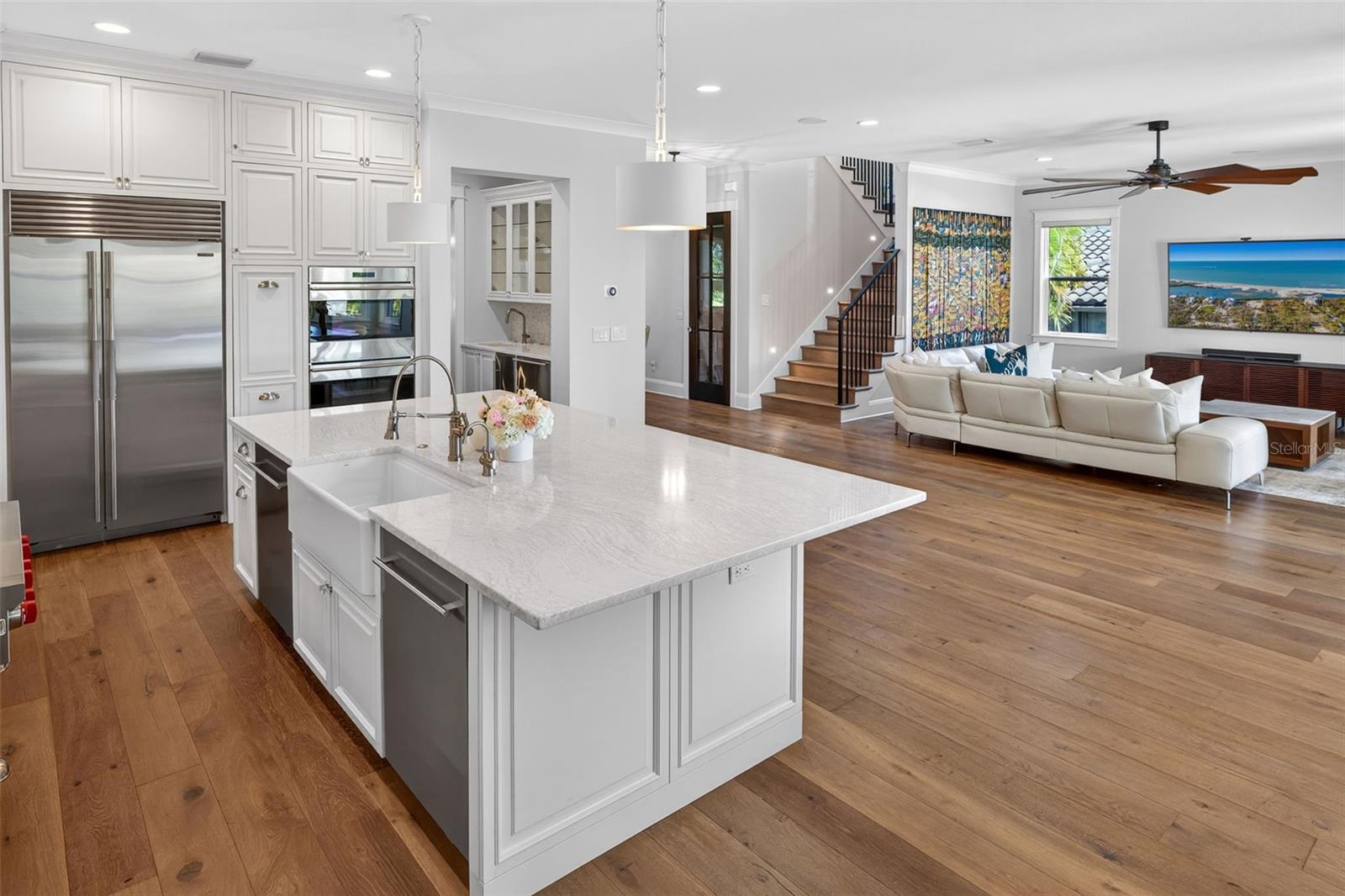 TB8458098 Property Photo