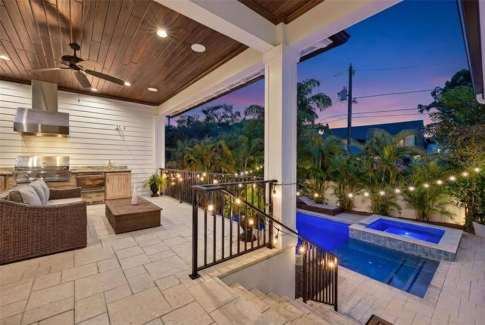 TB8458098 Property Photo