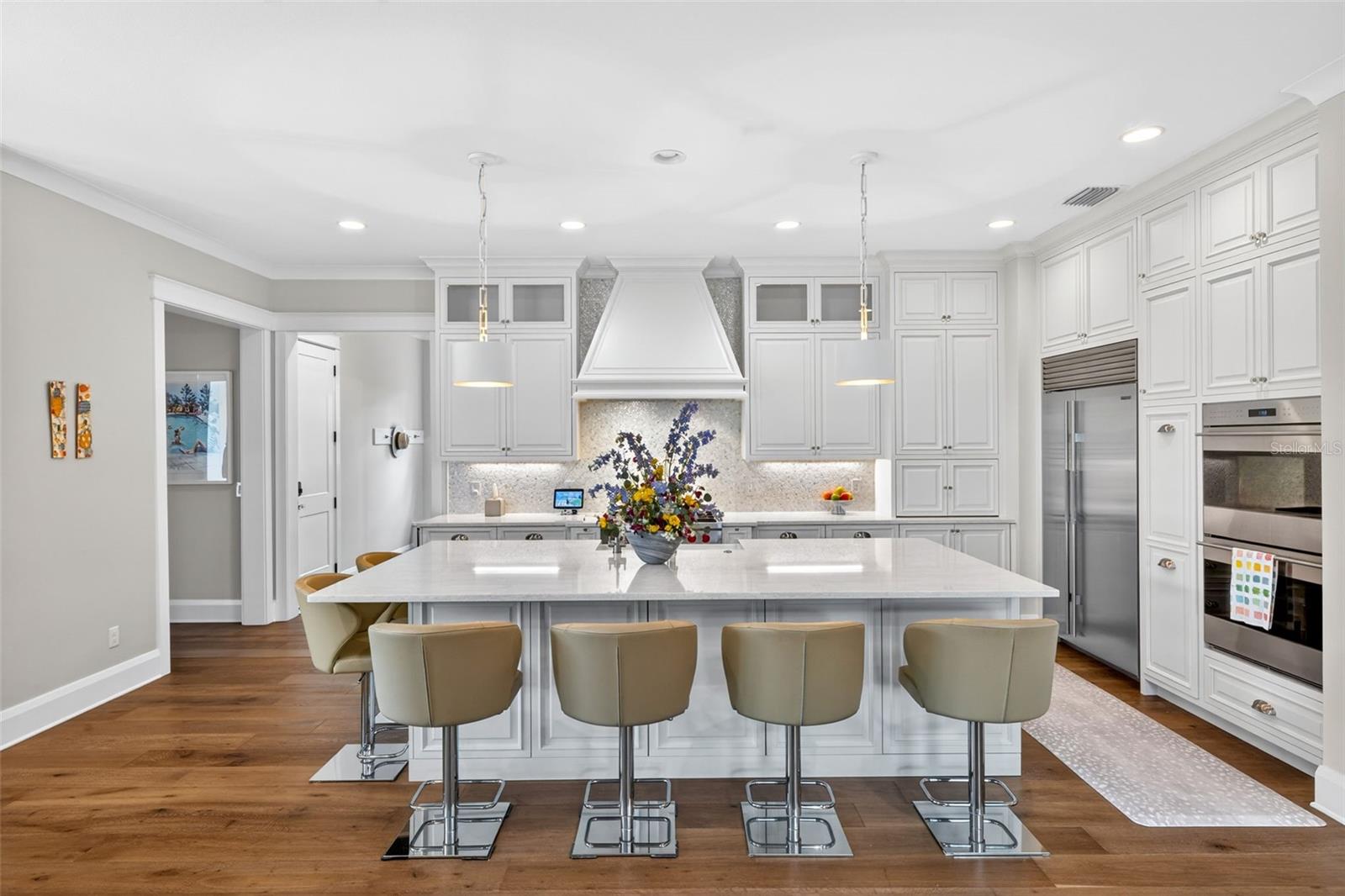 TB8458098 Property Photo