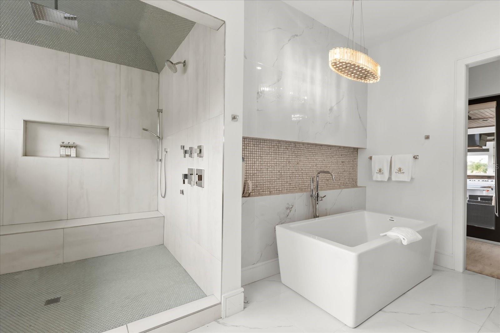 O6368817 Property Photo