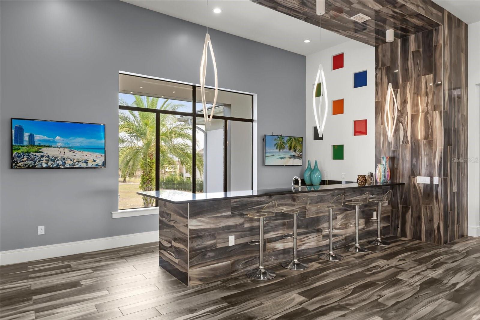 O6368817 Property Photo