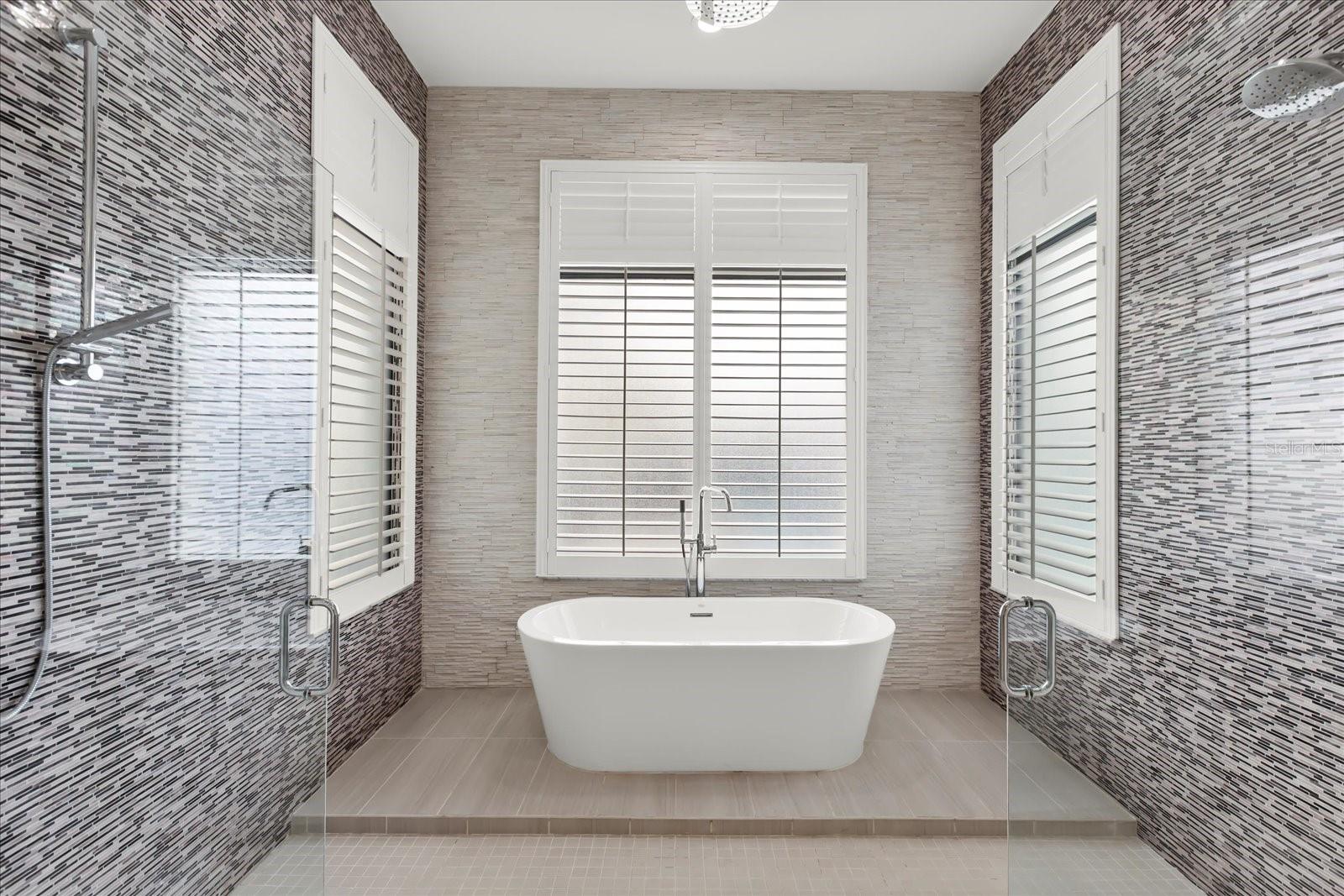 O6368817 Property Photo